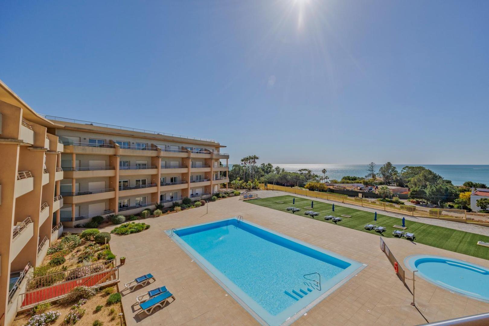 Algarve Beach Apartments Албуфейра Екстериор снимка