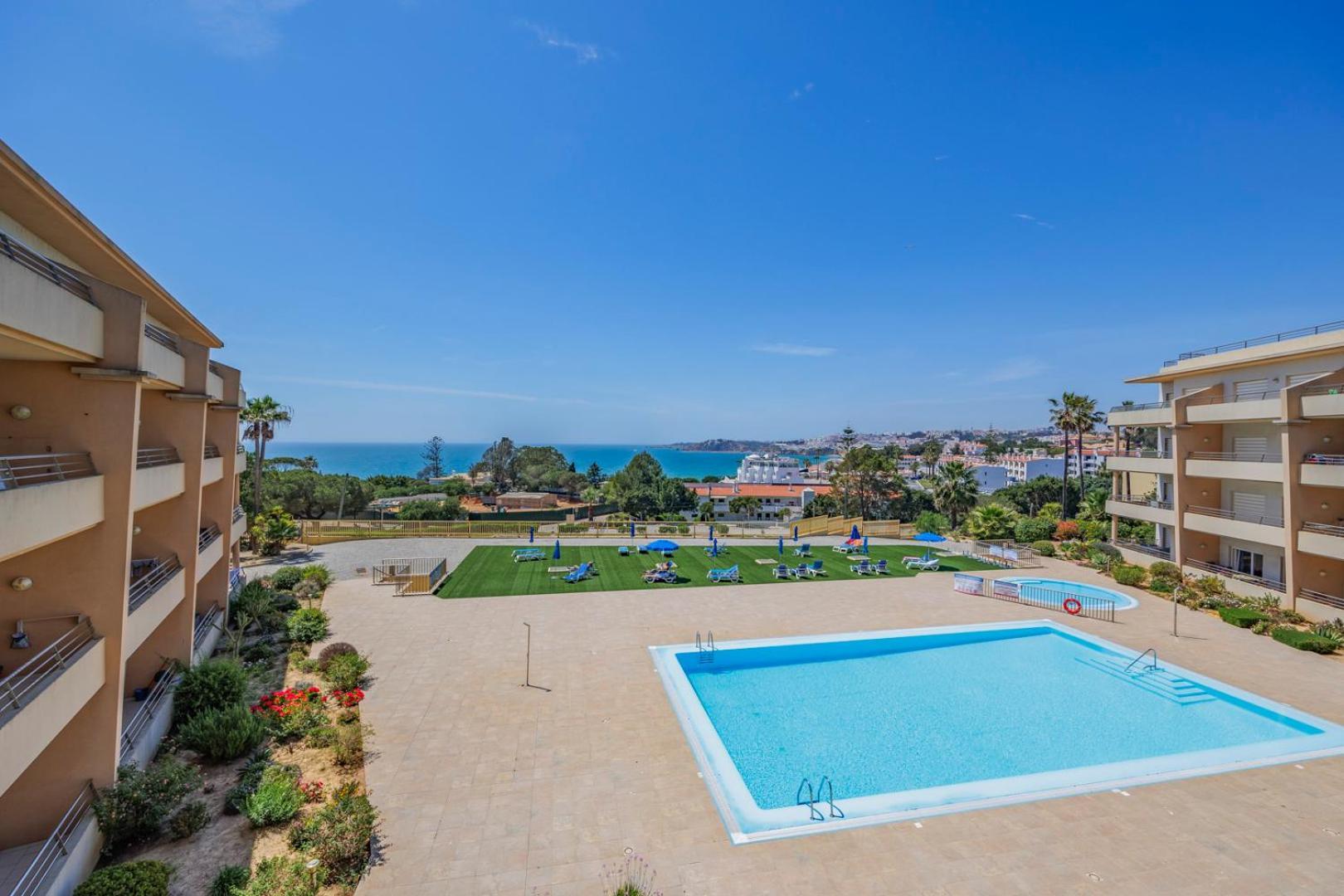 Algarve Beach Apartments Албуфейра Екстериор снимка